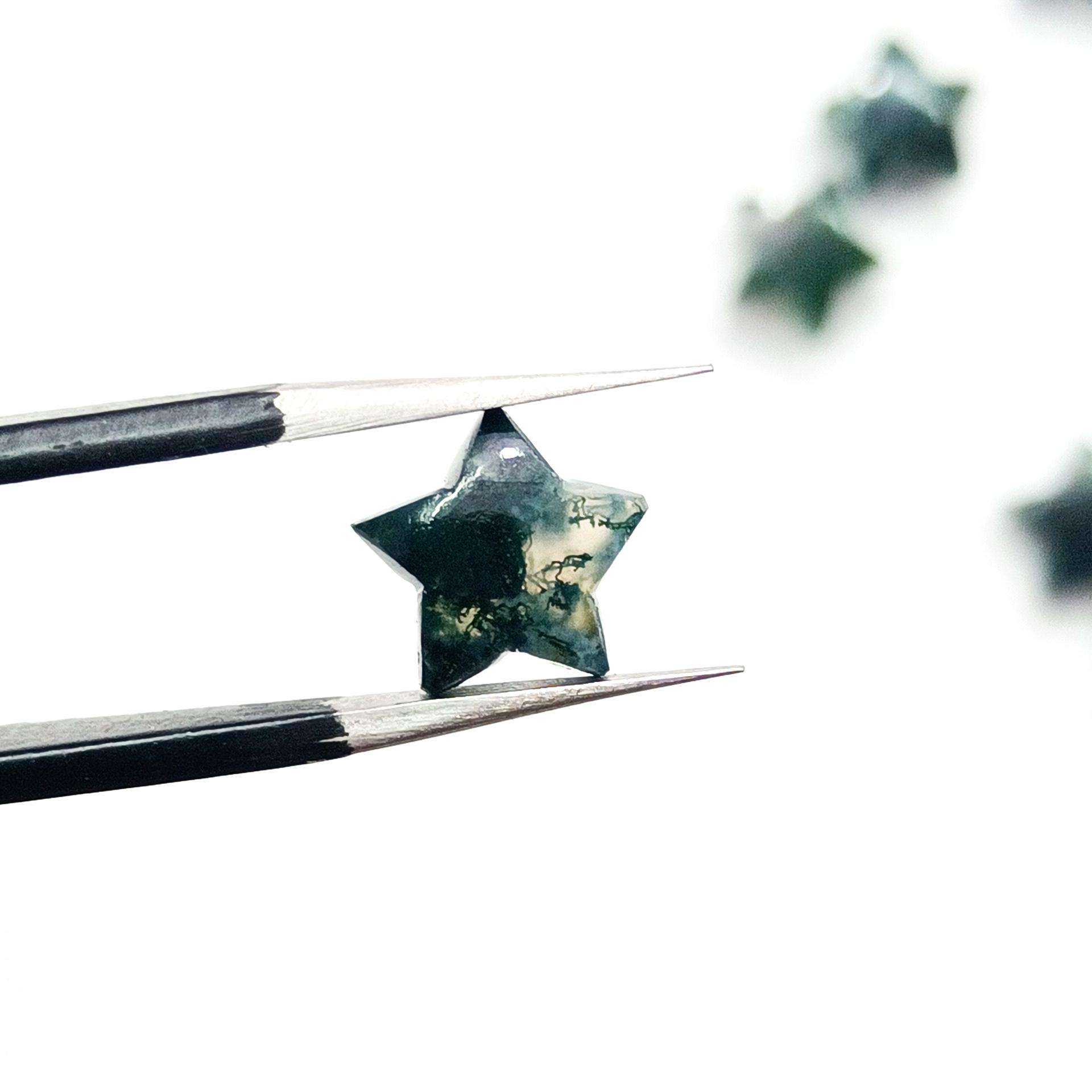 สีเขียว