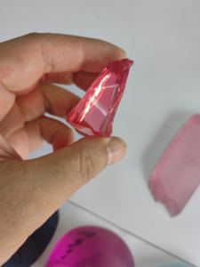 Il laboratorio sintetico del taglio su misura ha creato le materie prime ruvide colorate dello zaffiro per le pietre preziose - Product Image 5