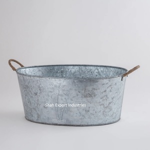 ถังน้ำแข็งทำจากโลหะสีดำทรงรีสำหรับใช้ในบ้านและบาร์ - Product Image 4