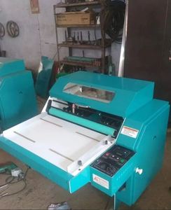 เครื่องตัดสติกเกอร์แบบขึ้นรูปครึ่งรอยพับอุปกรณ์ตัดฉลากอัตโนมัติโลหะอุตสาหกรรมประสิทธิภาพสูง - Product Image 3