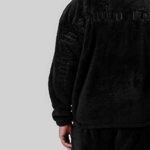 <b>Sherpa</b> <b>Lined</b> Pullover <b>Hoodie</b> - Stylish and Warm Fleece Sweatshirt - Perfect for Everyday Use and Outdoor Adventures - Product Image 4