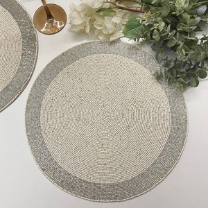 Manteles Individuales de Lujo con Bordado y Cuentas de Diseño, Ecológicos, Duraderos y Personalizables para Bodas - Product Image 3