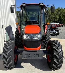 Machinerie Kubota d'occasion 4 roues motrices, 60 CV, pour travaux de construction et agricoles, à vendre / acheter. Machine agricole Kubota M6060 d'origine, 63 CV. - Product Image 6