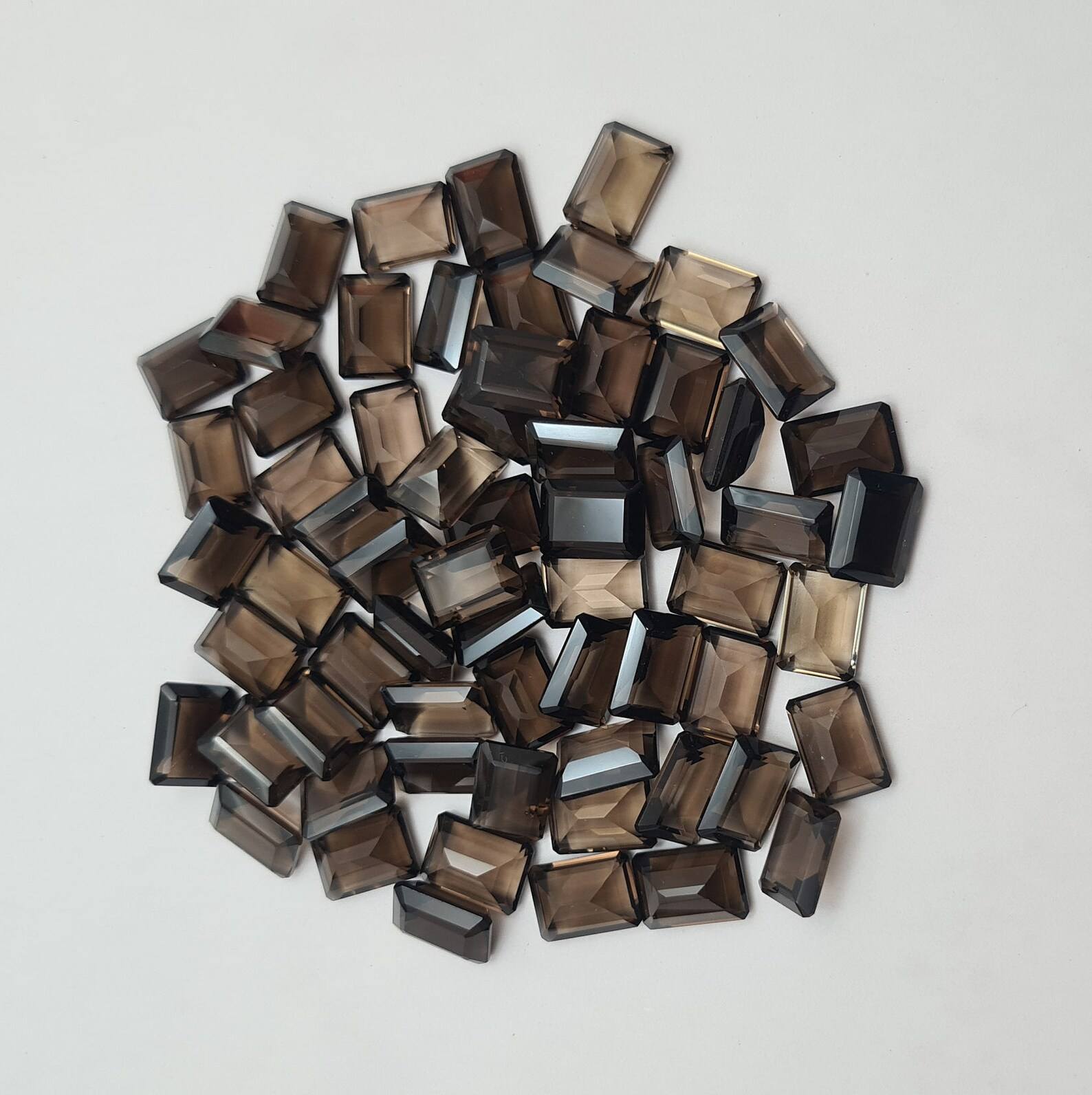 สีน้ำตาล