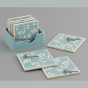 ชุดถาดรองแก้วฝังกระดูกสีฟ้าและสีขาวทำด้วยมือพร้อมที่วางแก้วเครื่องดื่มลายดอกไม้ซัพพลายเออร์อินเดีย - Product Image 1