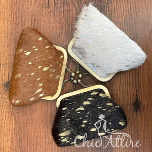 ใหม่กระเป๋าใส่เหรียญหนังวัวสีเมทัลลิคแนววินเทจกระเป๋าใส่เหรียญหนังแท้พร้อมตะขอเกี่ยวขนาดเล็กสำหรับเดินทางของผู้หญิงกระเป๋าใส่เงินสด - Product Image 1