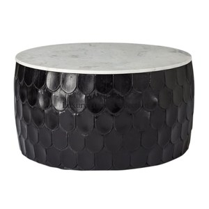 Table d'appoint design perforée couleur argent Design cylindrique en acier inoxydable poli miroir brillant aspect attrayant fait main - Product Image 3