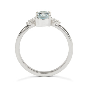 Anillo de Aguamarina Brasileña con Circonita Blanca de 0.70 Quilates, Corte Brillante, Engaste de Garra, Tratado Térmicamente, 7x13mm, Plata de Ley 925, Tranquilidad - Product Image 2