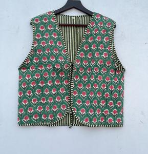 Veste matelassée en coton imprimé fleuri pour femmes faite à la main col en V avant ouvert cravate-sans manches courtes catégorie gilets pour femmes - Product Image 1