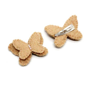 กิ๊บติดผมรูปผีเสื้อสีน้ำตาล-กิ๊บติดผมทำจากขนสัตว์ที่ออกแบบมาอย่างมีสไตล์ - Product Image 1