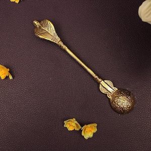 Ensembles de couverts en laiton sur mesure comprenant une fourchette et des couteaux en laiton en or en feuille et un design floral adapté à la maison - Product Image 5