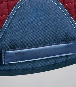 Vente en gros Meilleur design Tapis de selle d'équitation anglais matelassé doux Coton de haute qualité Durable Confortable Tapis de selle personnalisés - Product Image 6