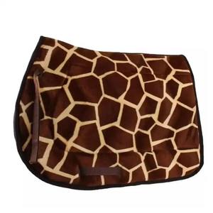 Almohadillas de sillín de caballo de espuma satinada hechas a medida con diseño lavable duradero para un uso estable y equitación ecuestre - Product Image 1