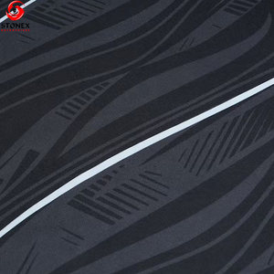 Nouveaux designs de maillots de football pour adultes, haute qualité, légers, 100% polyester, respirants, couleur unie, personnalisables - Product Image 6