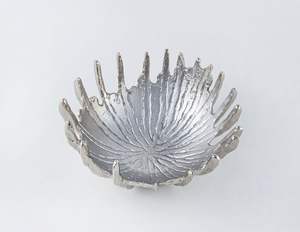 Bols modernes écologiques en métal sculpté et en verre Poli avec fleurs et bois de fruits et dattes Soupe en acier Plats de pâtes Plats de dîner - Product Image 3