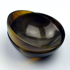 Cuenco de Cuerno Artesanal para Servir, Cuenco de Cuerno de Búfalo Natural para Servir, Centro de Mesa - Product Image 1
