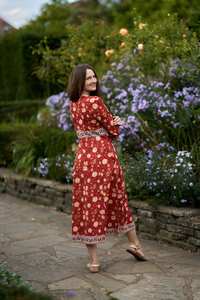 Robe Davina imprimée à la main, bohème, en pur coton, décontractée, occasionnelle, vacances, été, rouge beige, fabriquée à la main, mode éthique - Product Image 2