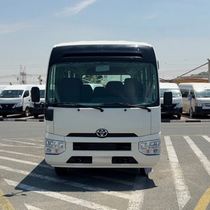 Bus de passagers 4.2L Diesel, spécifications GCC, neuf, 23 places, transmission manuelle, blanc, 0 km, prêt à l'exportation - Product Image 1