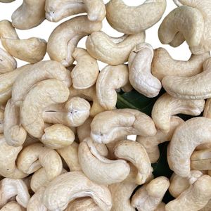 High Quality Cashew <b>Nuts</b> And Packaging Vacuum Santigo Vietnam W320 Good Quality Customized Packaging - Product Image 1