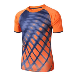 Maillots de football personnalisés en gros pour hommes, dernier design, maillot de sport de football, sublimation, vêtements de football personnalisés confortables - Product Image 3