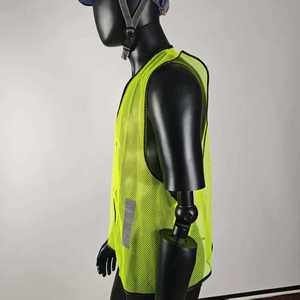 Vêtement de travail haute visibilité, veste de sécurité sans manches avec bande réfléchissante pour les travailleurs du bâtiment et les travailleurs en extérieur - Product Image 4