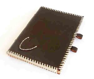 Journal en cuir personnalisable, aspect bohème, fait main, papier recyclé en coton, design avec coutures à la main - Product Image 3