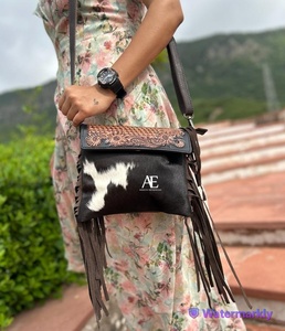 Cheveux usinés à la main sur la peau fourrure cuir frange sac à main femmes élégantes coloré outillage cuir sac à bandoulière taille idéale sacs à bandoulière - Product Image 1