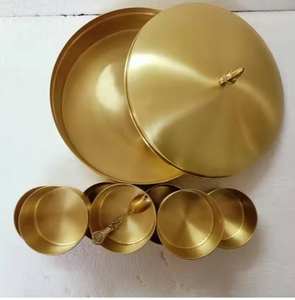 Boîte à épices artisanale en bois et en laiton à trois compartiments avec cuillère et plateau pour le rangement de la cuisine, ensemble de service pour les noix pour les maisons de luxe - Product Image 6