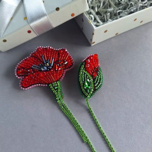 Broches con cuentas Broche de diseñador hecho a mano. Accesorios de alta calidad. Broche de diseño único. El mejor regalo para baby shower. - Product Image 1