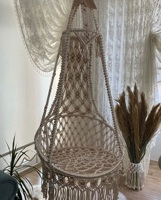 Chaise de balançoire suspendue en coton macramé de style bohème de couleur marron chaise de patio faite à la main pour la maison et le jardin