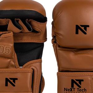Gants de boxe Tech New Style avec design personnalisé et logo personnalisé Suivant - Product Image 5