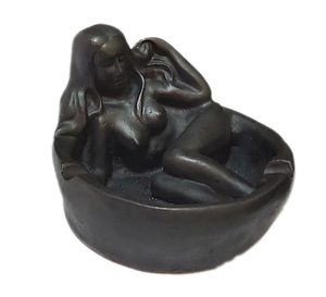 Cenicero de resina para mujer desnuda, regalo personalizado, decoración del hogar, calavera de resina - Product Image 4