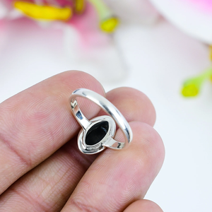 Bague en argent sterling 925 faite à la main avec pierres précieuses plates en onyx noir pour femmes pour mariage ou fête anniversaire cadeau bijoux - Product Image 3