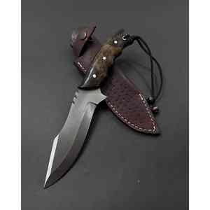 Couteau à lame fixe artisanal très demandé avec bord incurvé, manche en résine et étui en cuir tressé - Product Image 1