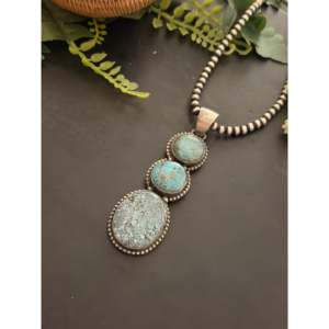 Pendentif Ella Peters Kingman en argent sterling et turquoise, design toile d'araignée vintage, serti clos, cadeau pour enfants, motif numéro, animal, insecte - Product Image 3