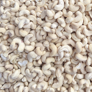 Vente flash 2025 Prix des noix de cajou dans le monde entier Noix de cajou cassées Ws180 Santigo Vietnam Prêt à être expédié - Product Image 1