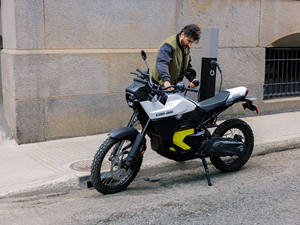 Oferta Increíble: Motocicleta Eléctrica Doble Propósito Origin 2025 Nueva en Venta - Product Image 5