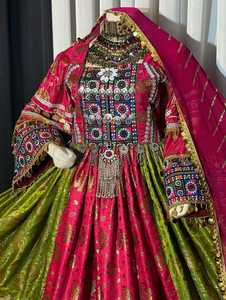 ชุดเดรสอัฟกันของผู้หญิงชุดเดรส kuchi อัฟกานิสถานแนววินเทจทำด้วยมือผู้ผลิตระดับมืออาชีพ - Product Image 6