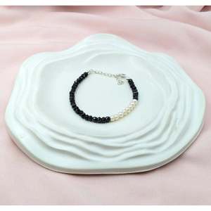 Bracelet en spinelle noire et perles d'eau douce pour les occasions de cadeaux - Product Image 4