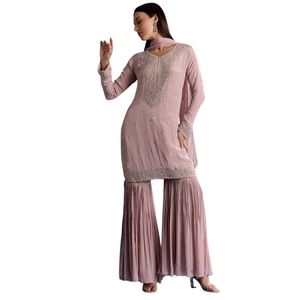 Lavender Chinon Kurta Set con Moti y Cutdana Dupatta para la recepción festiva del banquete de boda y celebraciones culturales personalizadas - Product Image 2