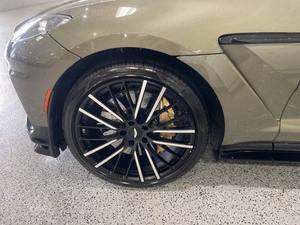 Aston Martin DBX 707 2023 Diseñado para Mayor Comodidad - Product Image 2