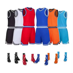 Conjunto de Uniforme de Baloncesto Transpirable Personalizado para Verano |   Colección de Pantalones Cortos Deportivos con Franjas Multicolores, Sublimación, Ropa Deportiva para Equipos, Venta al Por Mayor - Product Image 1
