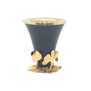 Brûleur d'encens moderne en métal noir et or en forme de feuille de ginkgo, encensoir conique de style nordique, décoration de salon, décoration de bureau - Product Image 1