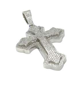 Colgante Cruz Diamante CVD Oro 10K: Diseño Baguette Unisex - Product Image 3