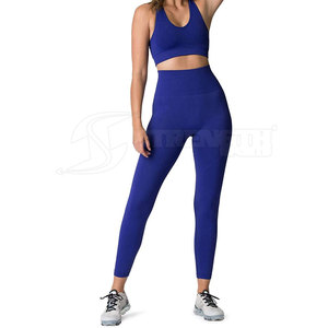 2025 mejor diseño sólido transpirable conjunto de Yoga para mujer personalizado 2 piezas poliéster/algodón servicio OEM de alta calidad para la venta en línea - Product Image 1