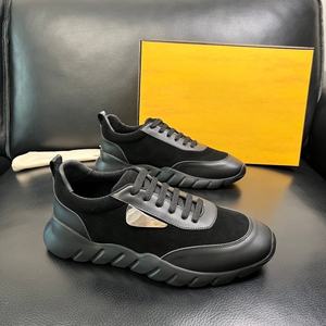 Zapatos Deportivos de Alta Calidad para Hombre, Material de Cuero, Personalizados, para Caminar, Estilo Elevado, Zapatos Robustos - Product Image 1