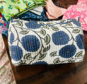 Multi Use <b>Quilted</b> Bag Set 3 Pieces with Zipper and Trendy Print Travel Cotton Cosmetic Bag Large Capacity Multi Use Bag - Product Image 4