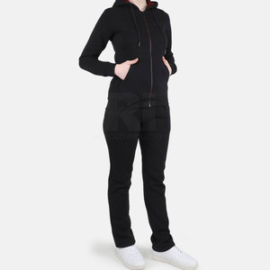 Chándales de Invierno Transpirables de Alta Calidad para Mujer, Marca Privada, con Diseño Personalizado, 100% Algodón, Hechos en Pakistán - Product Image 5