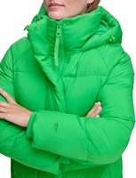 Nouveau style de veste matelassée à capuche Selma pour femmes, légère pour l'hiver, avec poches doublées de duvet et de tissu, à bas prix, vente en gros