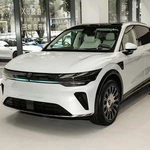 ZEEKR 7X Premium, SUV intermédiaire entièrement électrique avec architecture 900V, autonomie NEDC de 601 à 700 km, moteur de 300 kW - Product Image 1